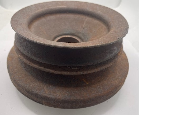 Crankshaft pulley 8BA-6312-C for 8BA 1950 to 1953 passenger (Ford and Mercury) and 1953 Ford Pick Up.